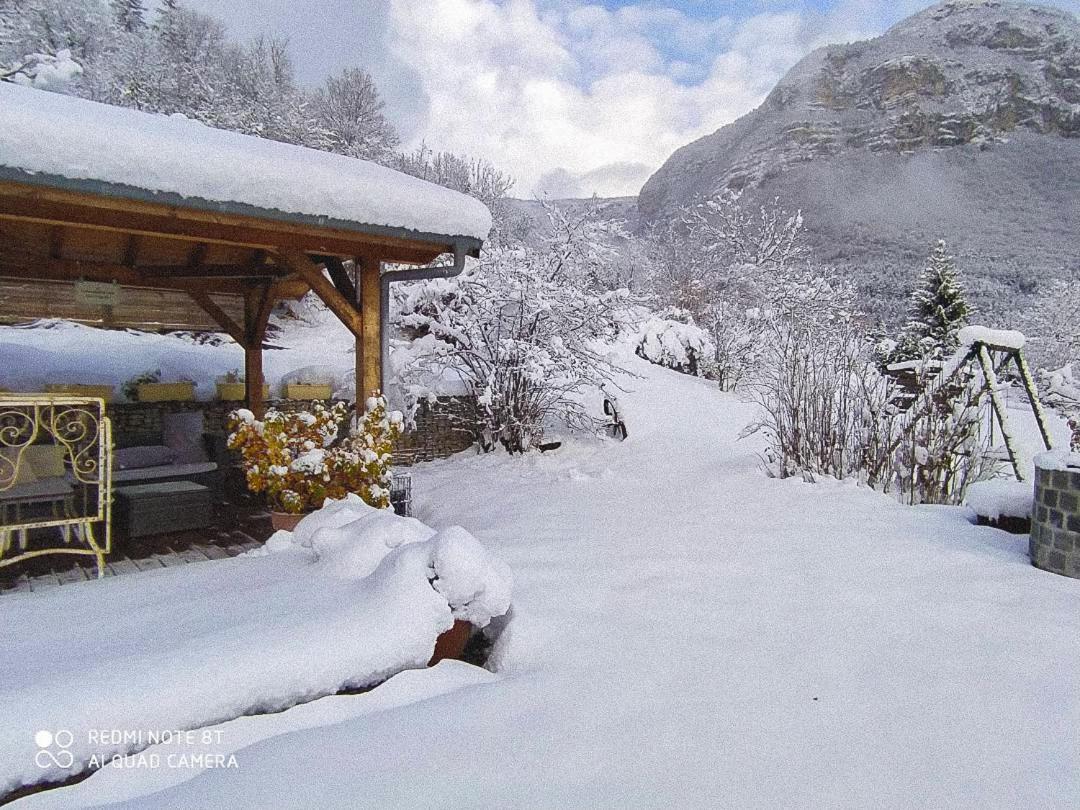 Studio Au Pied De La Montagne Et Vue Imprenable Saint-Alban  Buitenkant foto